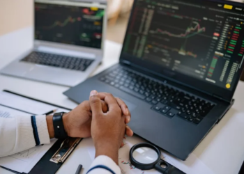 Navigating the Trading Landscape: A Comprehensive Guide to Profitable Strategies in Financial Markets